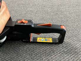 Stihl HS 80 Hedge Trimmer ( Ex Council ) - picture1' - Click to enlarge
