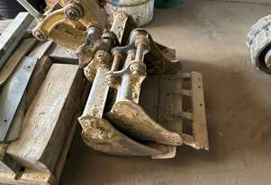 2014 Caterpillar 302.7D CR Excavator