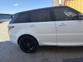 2014 Land Rover Range Rover Sport HSE Diesel - picture0' - Click to enlarge