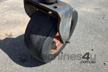 Kubota ZD1211 Zero Turn Ride On Mower