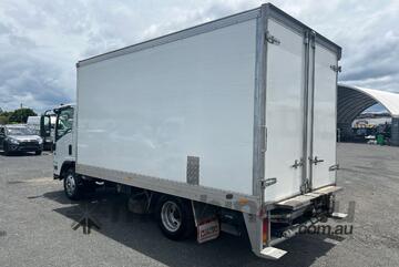 Isuzu 2022   NNR 45-150 Pantech