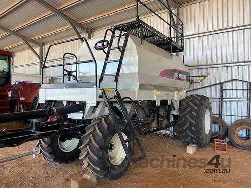 2021 Bourgault 8350 Air Carts