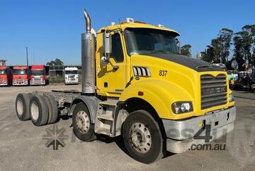 Mack   Metroliner Csmr