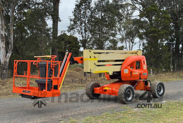 JLG 450AJ Boom Lift Access & Height Safety