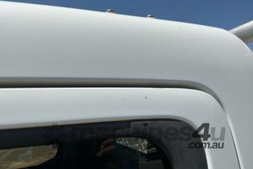 2017 Mitsubishi Fuso Canter 515 Table Top (Day Cab)