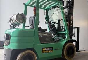 Mitsubishi high lift 2.5 tonne lpg forklift