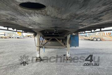 2015 Barker Heavy Duty Tri Axle Tri Axle Flat Top Curtainsider Combination