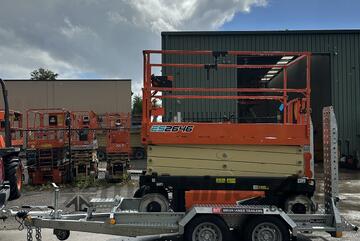   JLG Electric 26ft Scissor Lift + New Plant Trailer