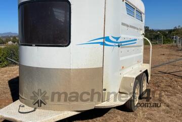 SMART DOUBLE HORSE FLOAT