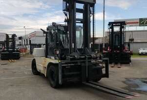 Crown 16 ton Counterbalance forklift