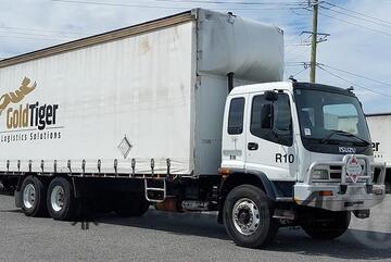 Isuzu   FVR 900T