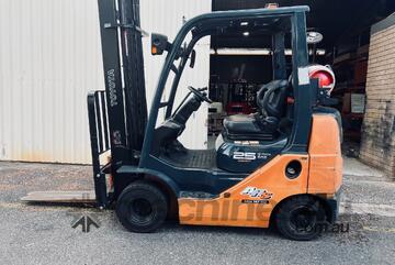Low Hour Compact Toyota Forklift