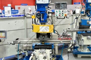Industrial Turret Milling Machine BM-63VE Table Travel: (X) - 890mm (Y) - 400mm (Z) - 400mm Includes