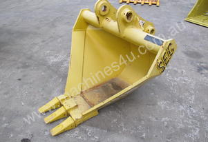 SEC 12 Ton V Trenching Bucket for Komatsu PC120 - Includes Pin, 1200mm Top / 300mm Bottom Width