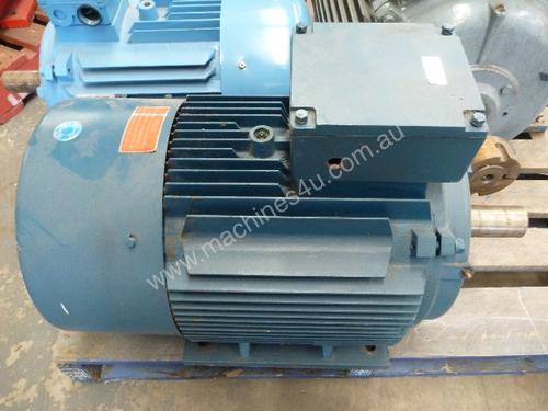 MONARCH 40HP 3 PHASE ELECTRIC MOTOR/ 1475RPM
