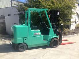 4.5ton Compact MITSUBISHI FGC45K - picture0' - Click to enlarge