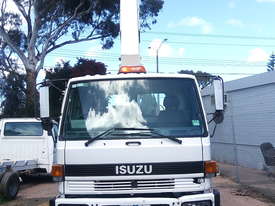 Isuzu FSR500 w/ EWP Cherrypicker - picture0' - Click to enlarge