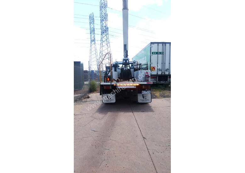 caption Isuzu FSR500 w/ EWP Cherrypicker