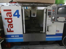 CNC Milling Machine - picture0' - Click to enlarge