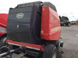 Vicon RV2160 Round Baler Hay/Forage Equip - picture0' - Click to enlarge