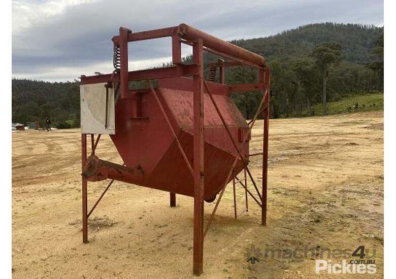 caption 1 Tonne Grain Bagging Unit f/w Built In Scales