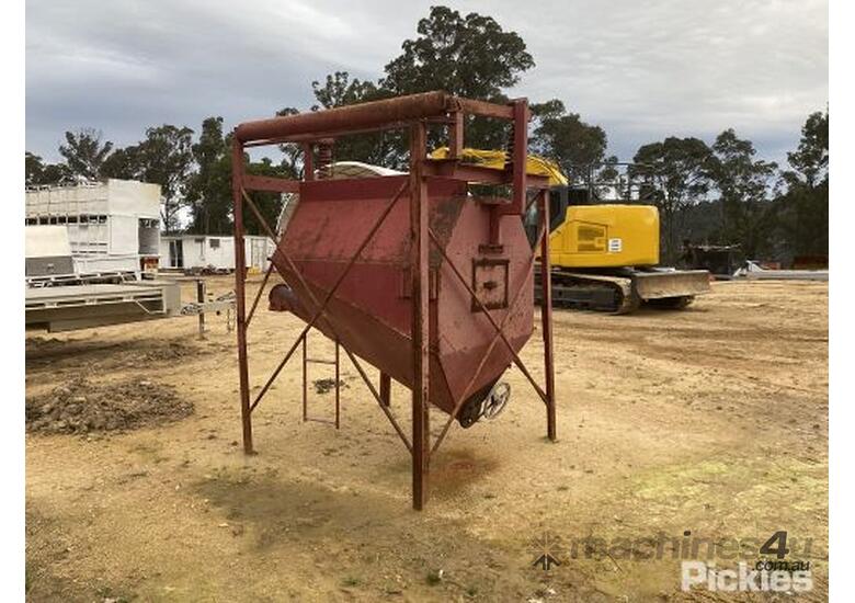 caption 1 Tonne Grain Bagging Unit f/w Built In Scales