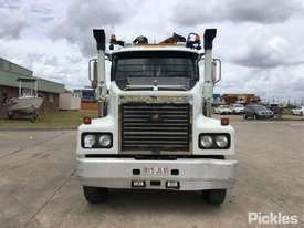2006 Mack Trident CLS - picture1' - Click to enlarge