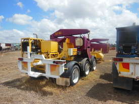 Maroon Side Loader - picture0' - Click to enlarge