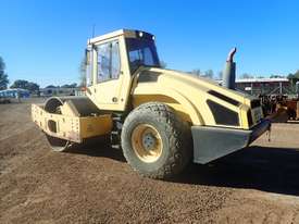 Bomag BW216D-4 Smooth Drum Roller - picture0' - Click to enlarge