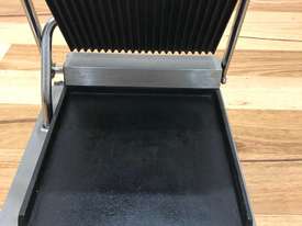 Commercial Contact Grill (Panini Grill) - picture1' - Click to enlarge