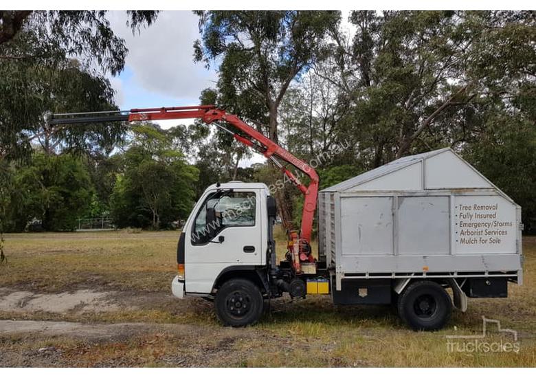 Buy Used 2002 fassi Fassi Truck Crane Tray Truck in , Listed on