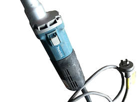 Makita Die Grinder 750 watt 240 Volt High Torque GD0810C - picture0' - Click to enlarge