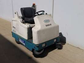 Battery Electric Sweeper - picture0' - Click to enlarge