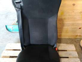 ISRI driver's seat - ex Isuzu - picture0' - Click to enlarge