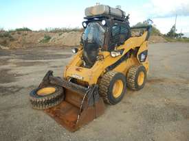 2011 CAT 262C - picture0' - Click to enlarge