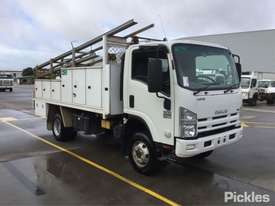 2010 Isuzu NPS300 - picture0' - Click to enlarge