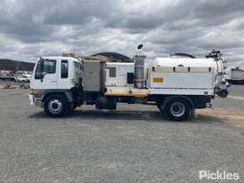 2001 Hino FG - picture1' - Click to enlarge