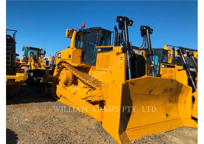 caption CATERPILLAR D7R Track Type Tractors