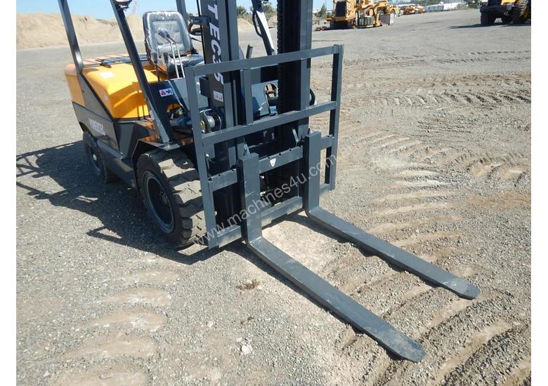 caption 2019 Powertec 35