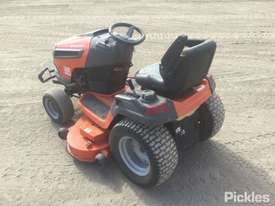 2011 Husqvarna GTH3052TDF - picture2' - Click to enlarge
