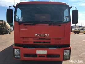 2008 Isuzu FTR - picture1' - Click to enlarge
