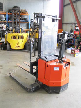 raymond bt rsx forklift confirm cost seller