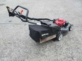 Honda Mower - picture1' - Click to enlarge