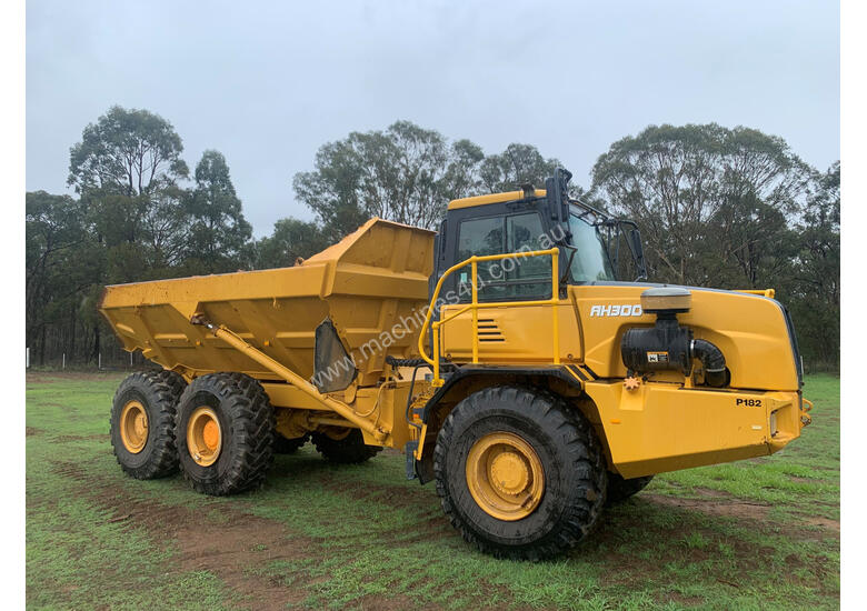 Used bell Bell B30D Articulated Off Highway Truck Dump Trucks in ...