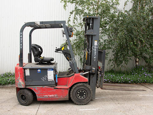 2.0T 4 Wheel Battery Electric Forklift