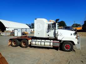 2004 Mack Titan CLR 6X4 Prime Mover - picture0' - Click to enlarge