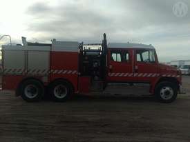 Freightliner FL80 - picture0' - Click to enlarge