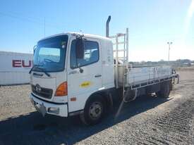 Hino FD1J 3 Seats, 6 Speed Manual - picture0' - Click to enlarge