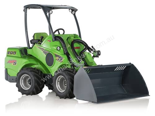 Avant e5 Fully-Electric Battery-Powered Articulated Mini Loader