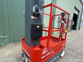 Skyjack SJ16 Man Lift. Only 70hrs! In Excellent conditon - picture2' - Click to enlarge